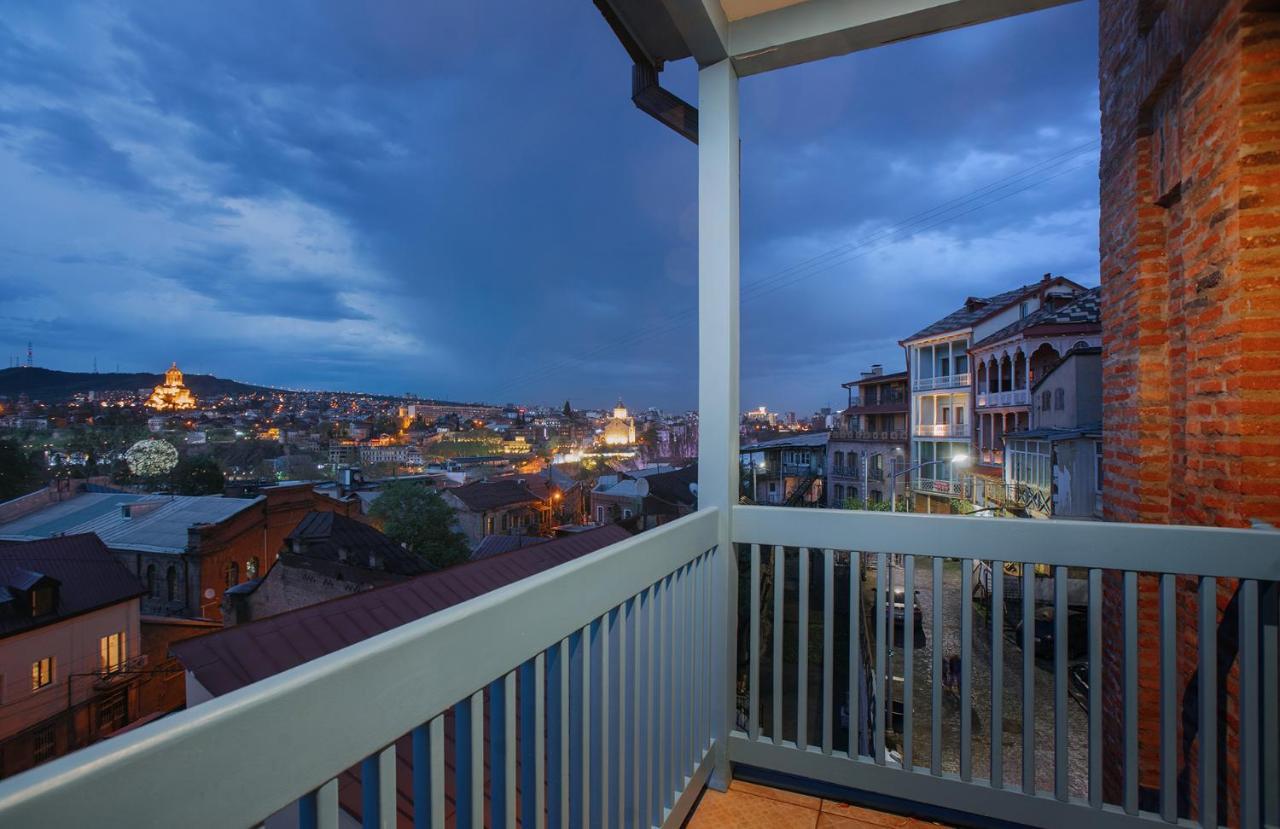 Tbilisee Hotel Tbilisi Exterior photo